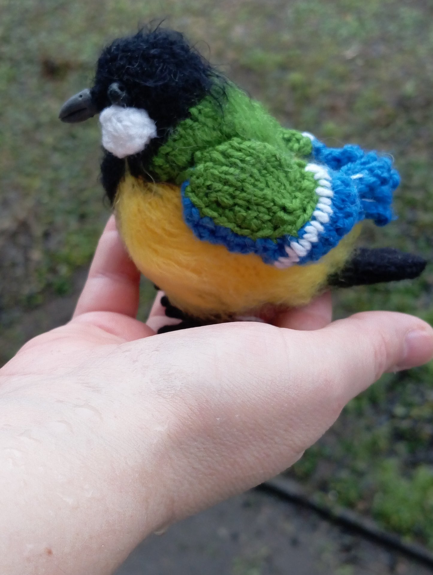 Knitted Tit Bird Toy, Stuffed Blue Knitted Tit, Bird Lovers Gift, Tit Amigutumi Toy, Realistic Decorative Tit