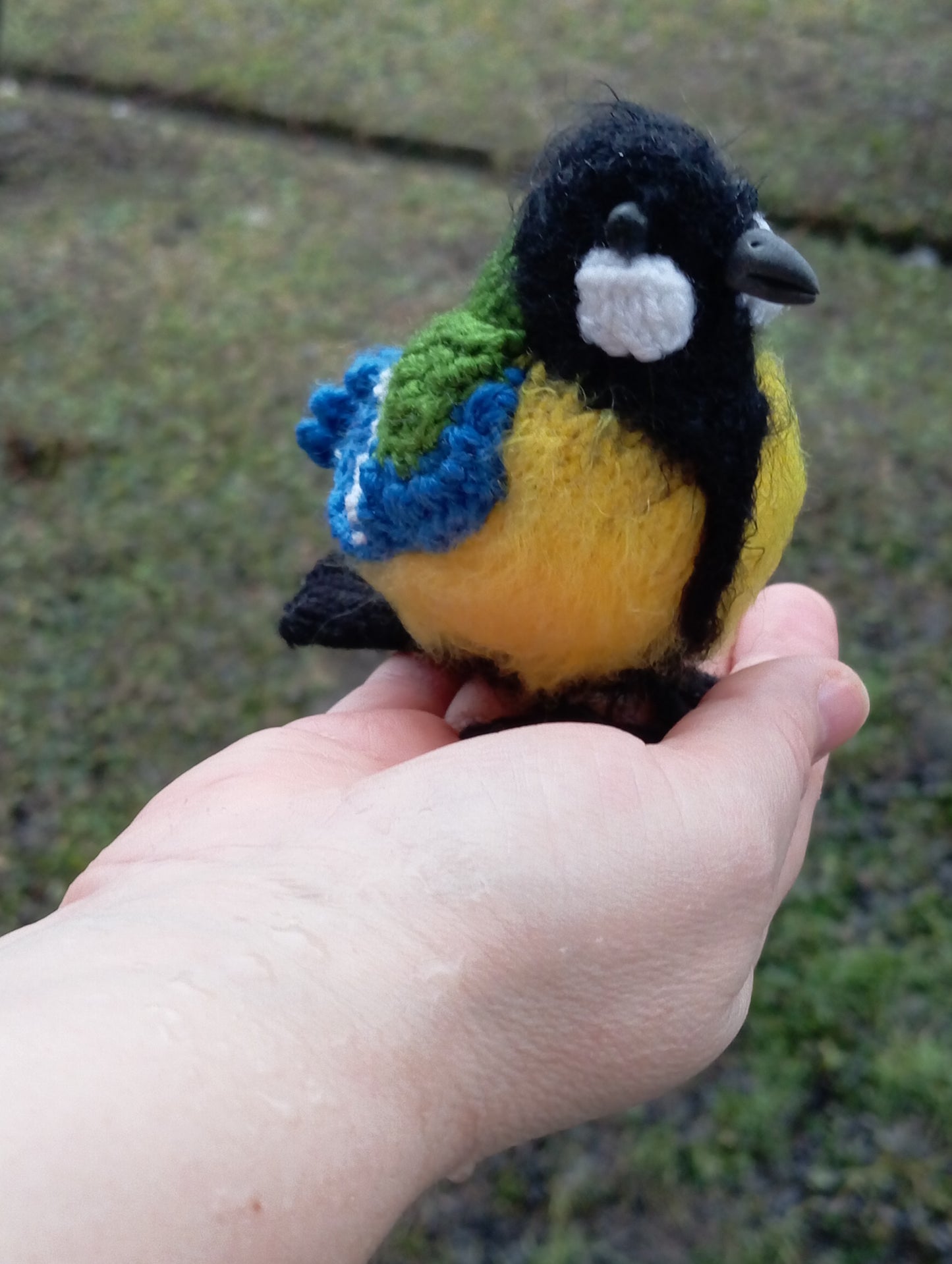 Knitted Tit Bird Toy, Stuffed Blue Knitted Tit, Bird Lovers Gift, Tit Amigutumi Toy, Realistic Decorative Tit