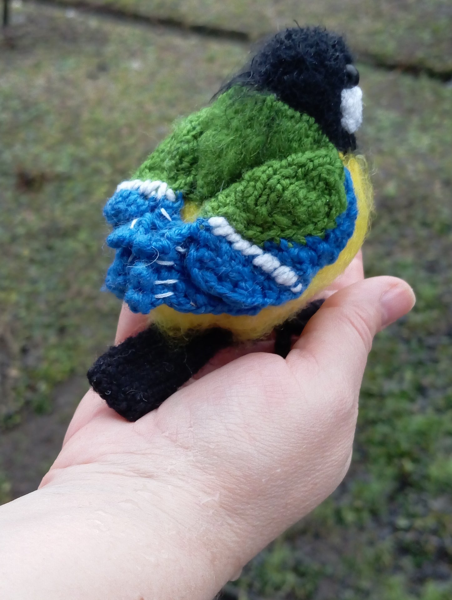 Knitted Tit Bird Toy, Stuffed Blue Knitted Tit, Bird Lovers Gift, Tit Amigutumi Toy, Realistic Decorative Tit