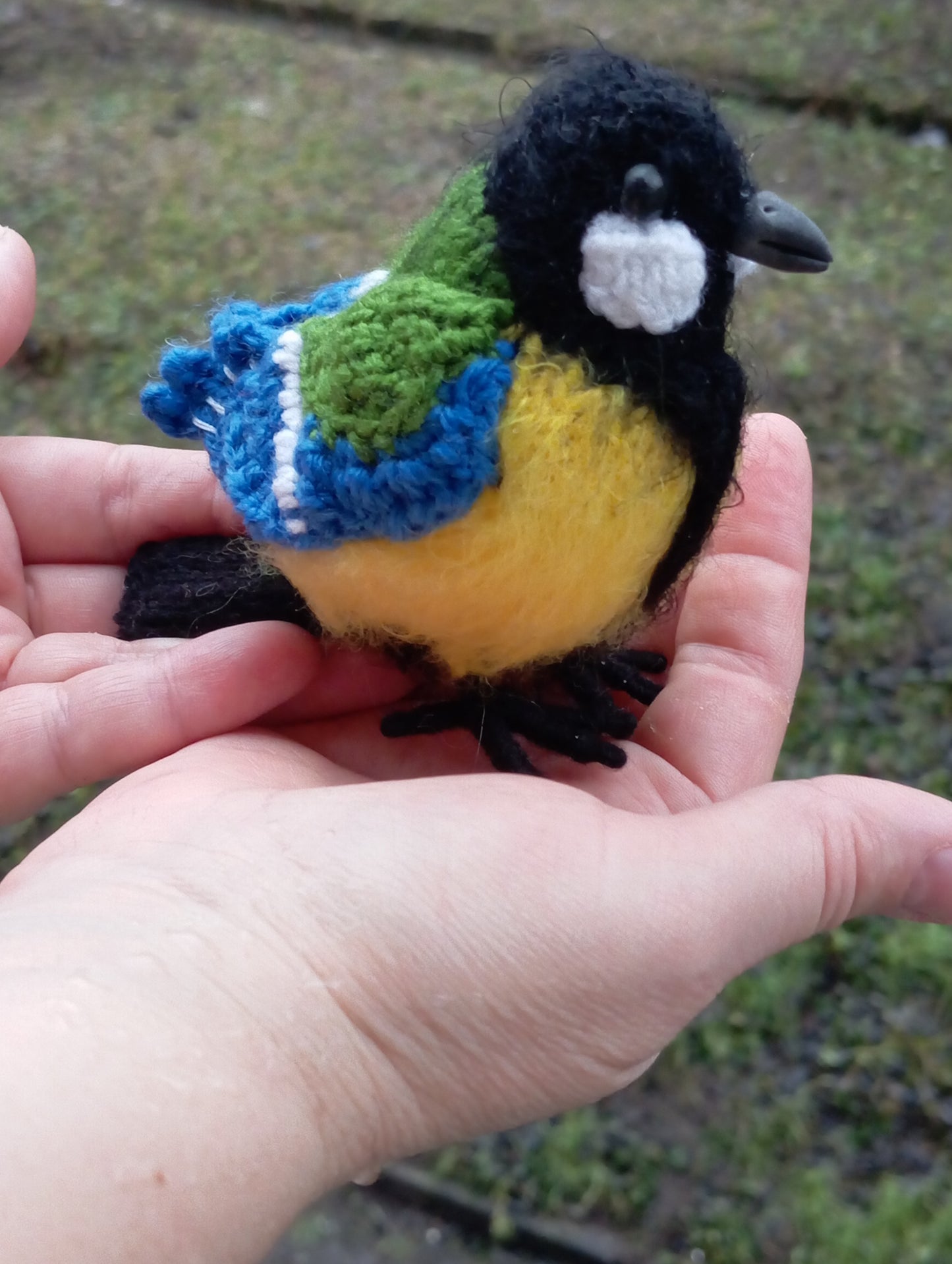 Knitted Tit Bird Toy, Stuffed Blue Knitted Tit, Bird Lovers Gift, Tit Amigutumi Toy, Realistic Decorative Tit