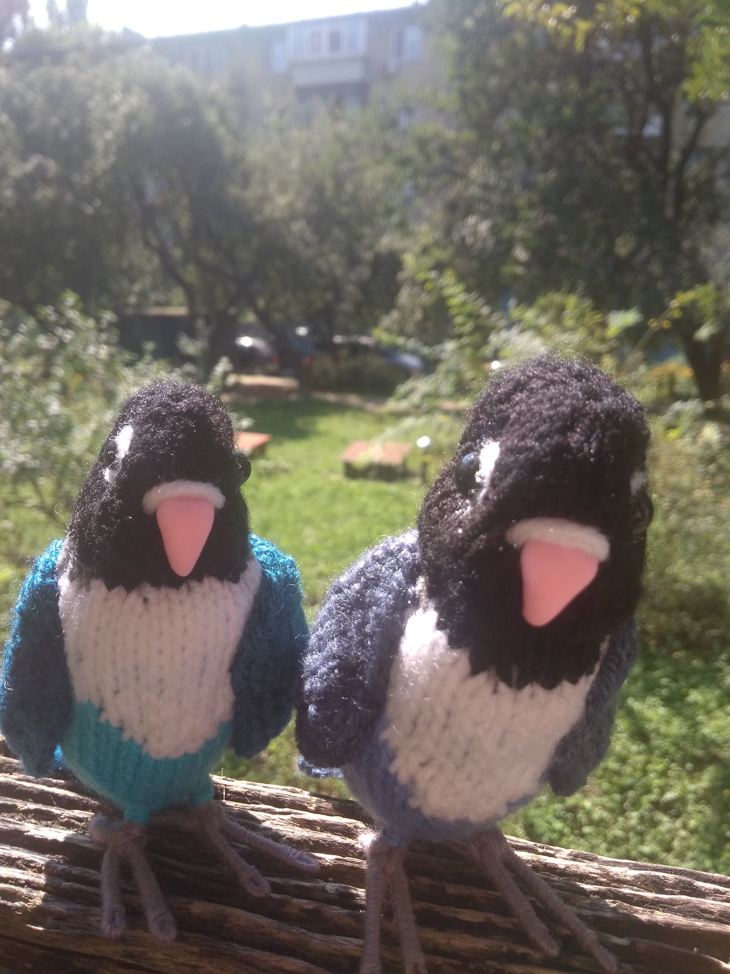 Lovebirds parrots knitted figurines