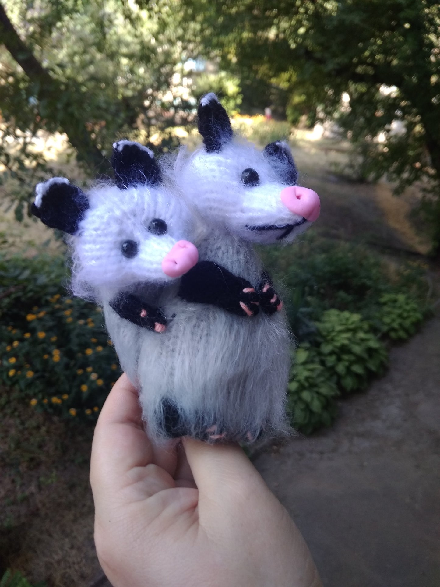 Plush Mom and Baby Possum Toys, Amigurumi Accessory for Bag, Backpack and Car Mirror View