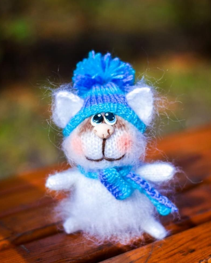 Hand knitted cat sales toys